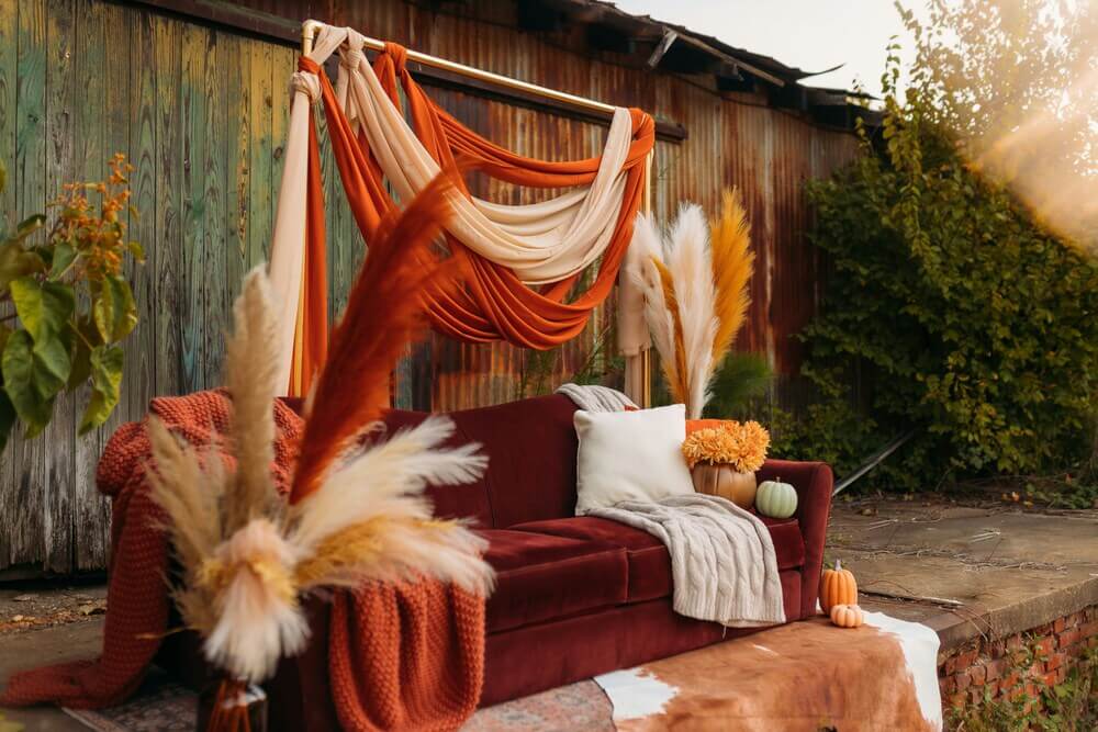 Велюр для обивки мебели: почему остается на пике популярности