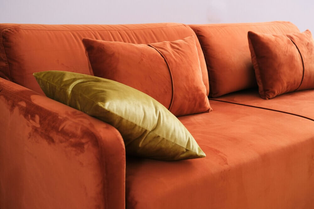 Велюр придаёт мебели стильный и элегантный вид