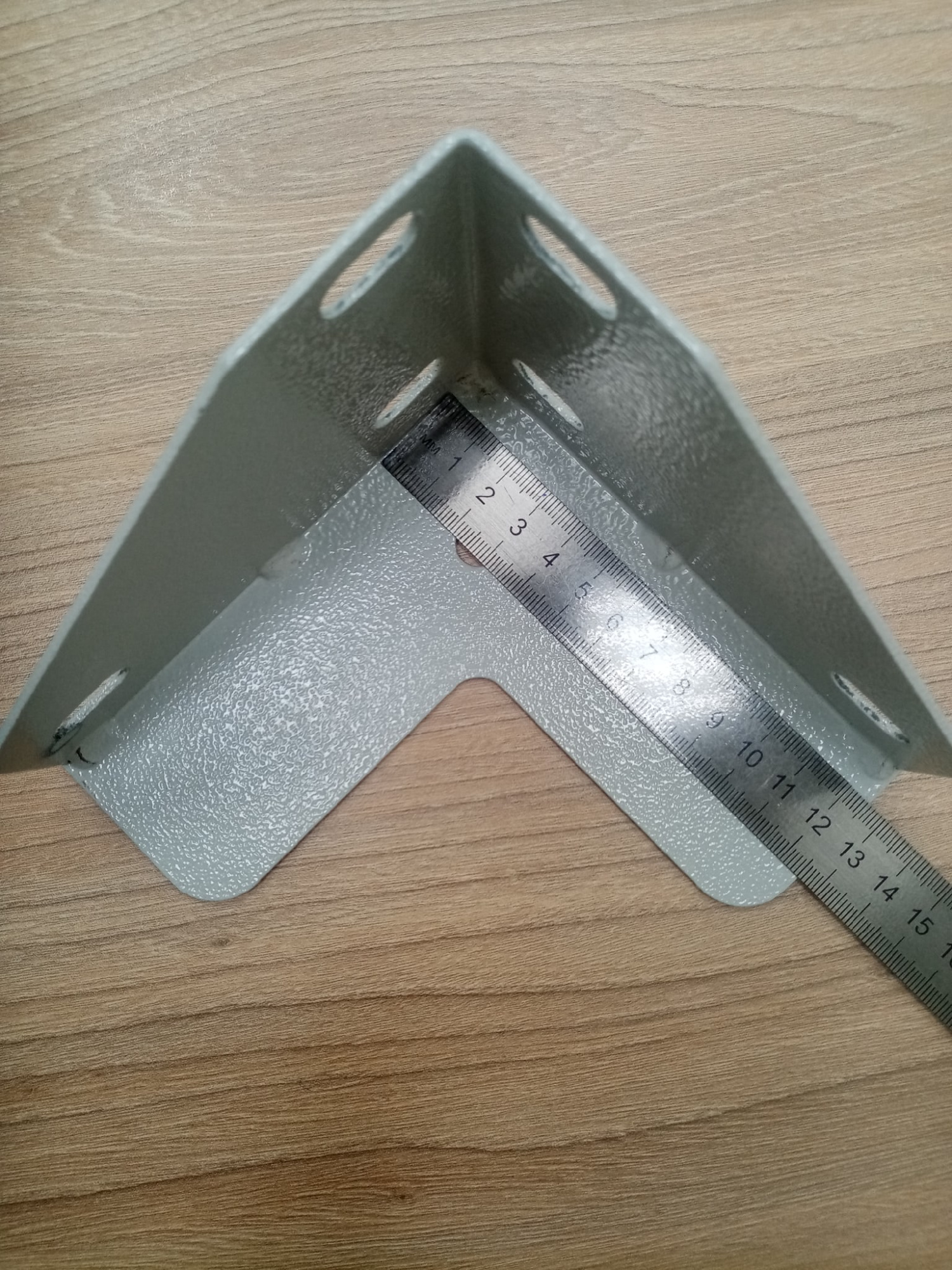 Уголок  кроватный